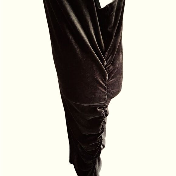 BCBG MAXAZRIA Bodycon side ruched chocolate brown Velvet Dress Sz L - Picture 8 of 11